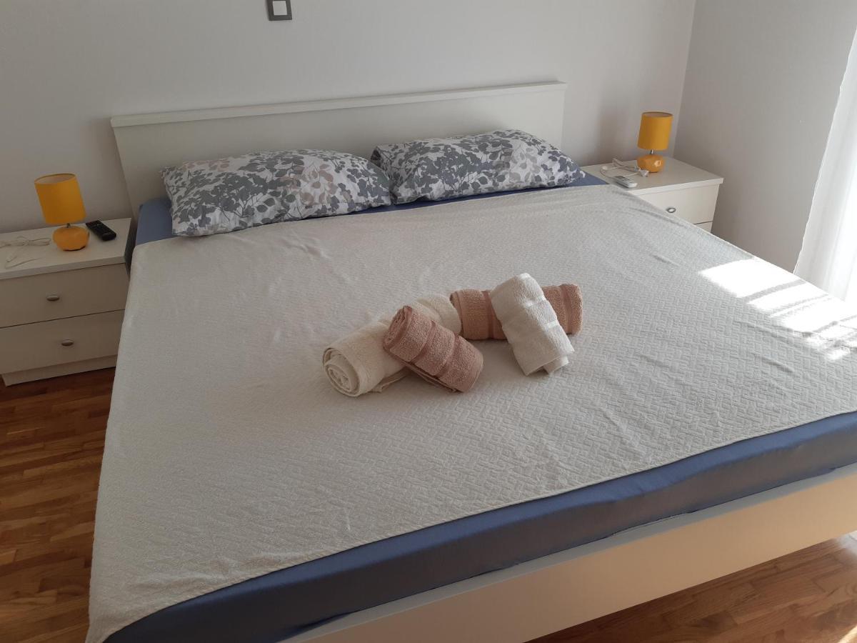Apartmani Frano Vodice Exterior foto