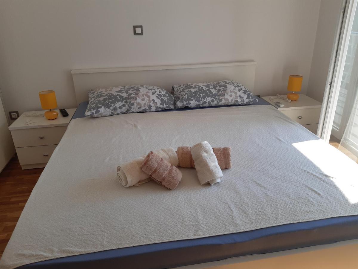 Apartmani Frano Vodice Exterior foto